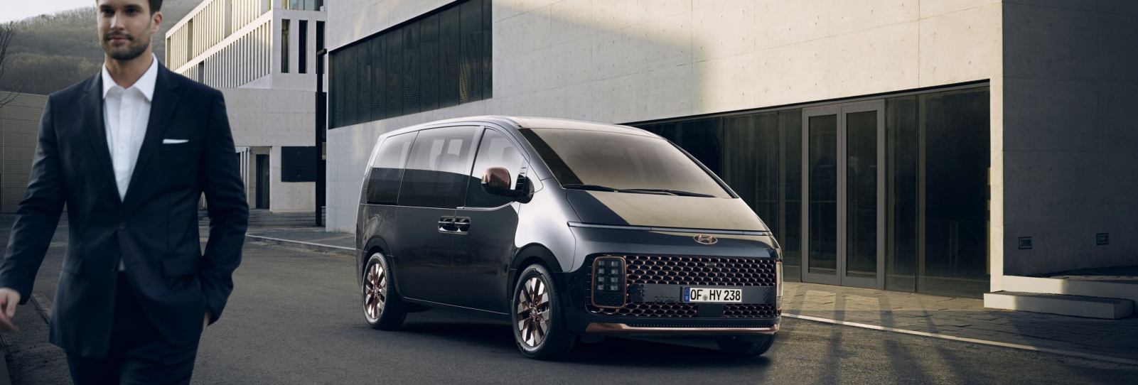 Дизайн STARIA | Футуристичний Мінівен | Базіс Авто - фото 6