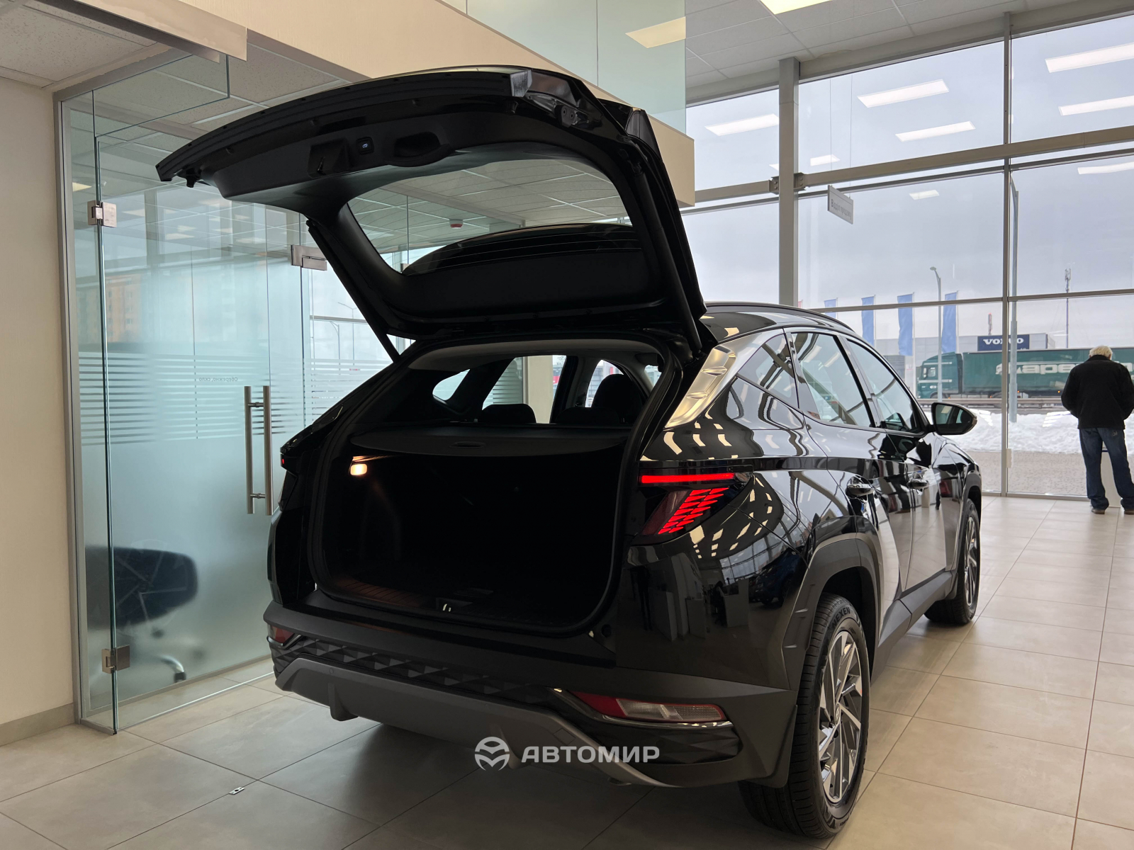 Абсолютно новий Hyundai Tucson в наявності у автосалоні. | Базис-Авто - фото 16