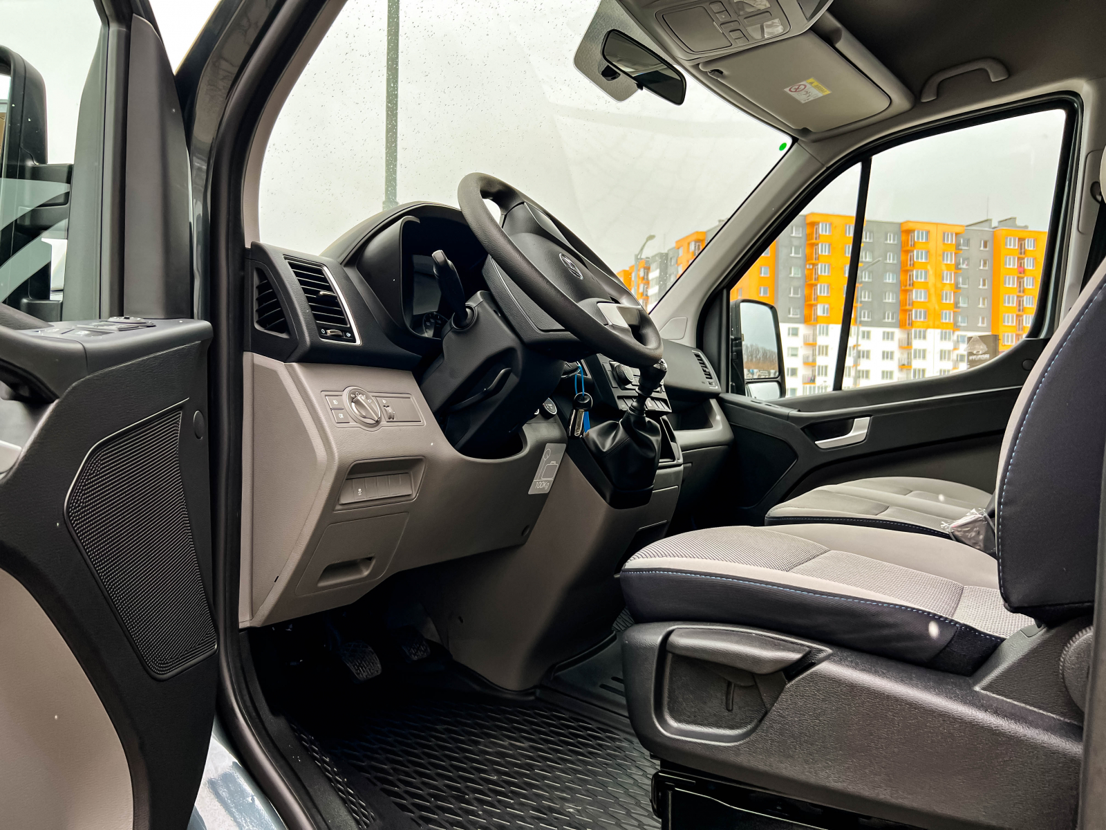 Hyundai H350 – мікроавтобус для комфортабельних пасажирських перевезень в наявності у автосалоні! | Базис-Авто - фото 14